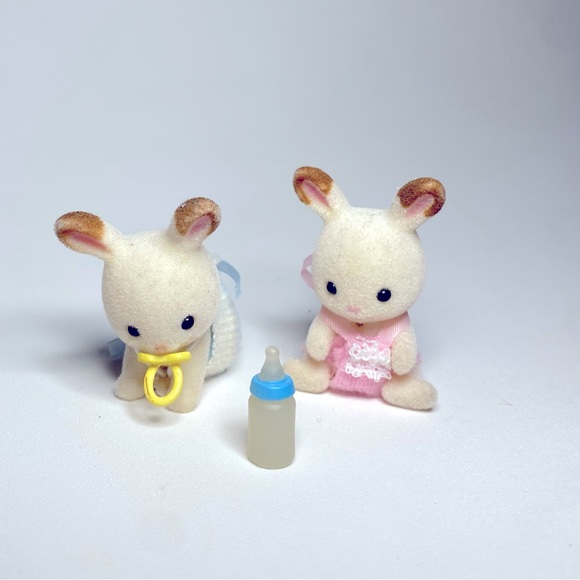 Calico Critters Hopscotch Rabbit Twin Set - Picture 2 of 4